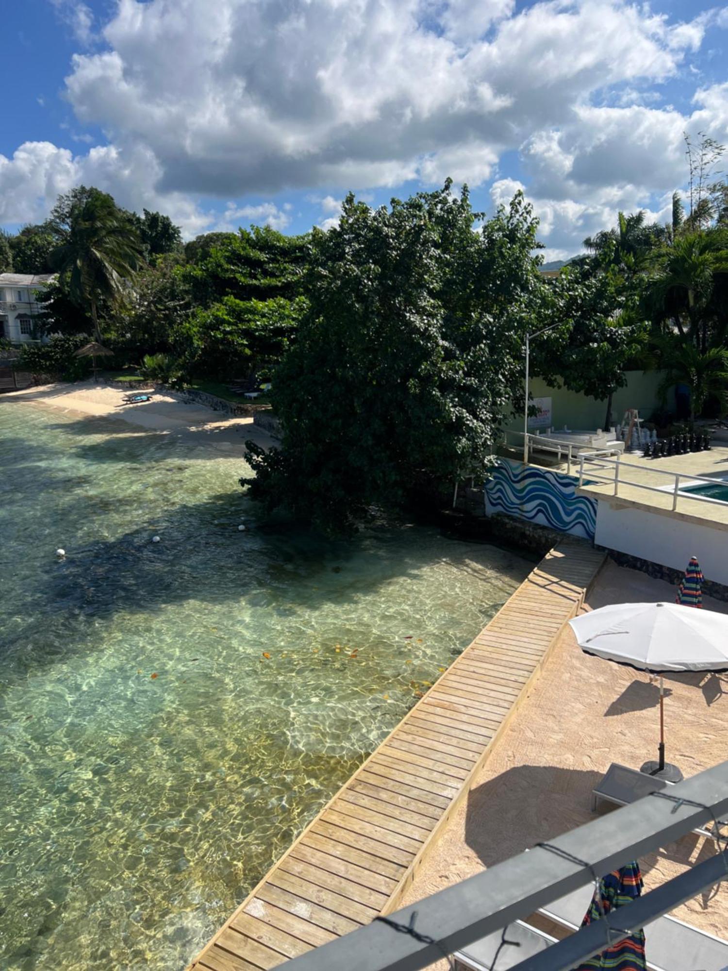 Ocean Palms Hotell Ocho Rios Exteriör bild