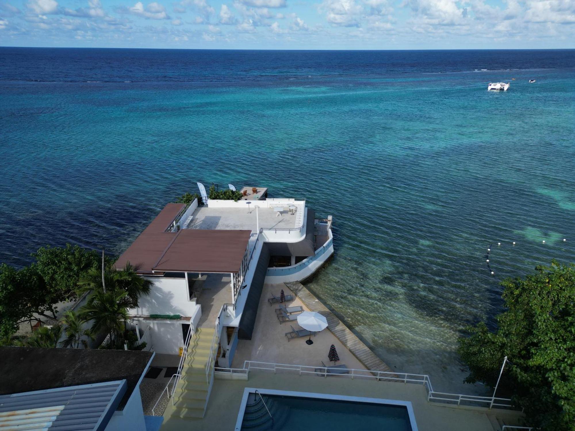 Ocean Palms Hotell Ocho Rios Exteriör bild